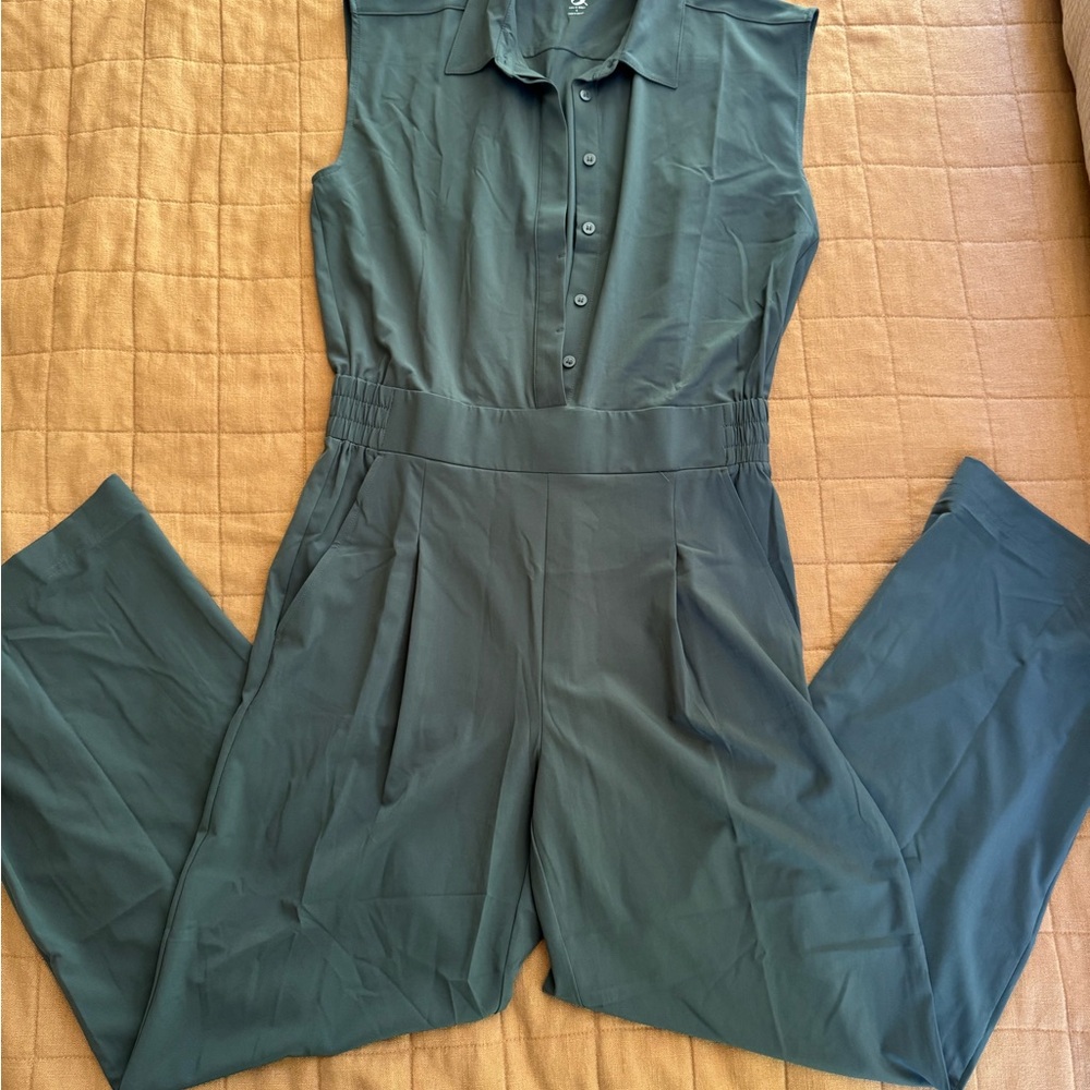Lou & Grey Green Sleeveless Jumpsuit